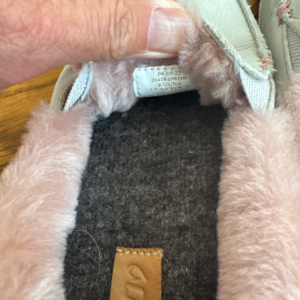 OluKai Women's Slippers in Cream and Pink - Picture 8 of 11